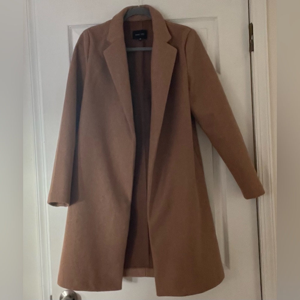 Love Tree Classic Tan Trench Coat